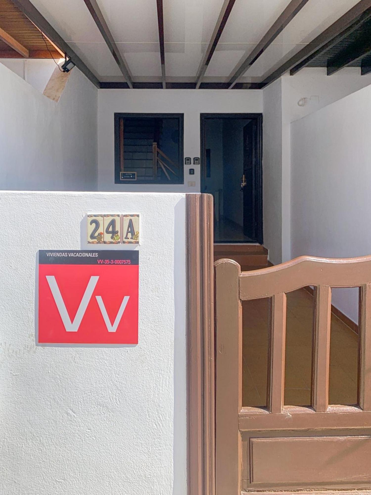 Habitaciones Privadas Cerca De La Playa Y Aeropuerto En Casa Compartida Con Otros Huespedes Playa Honda  Exteriér fotografie