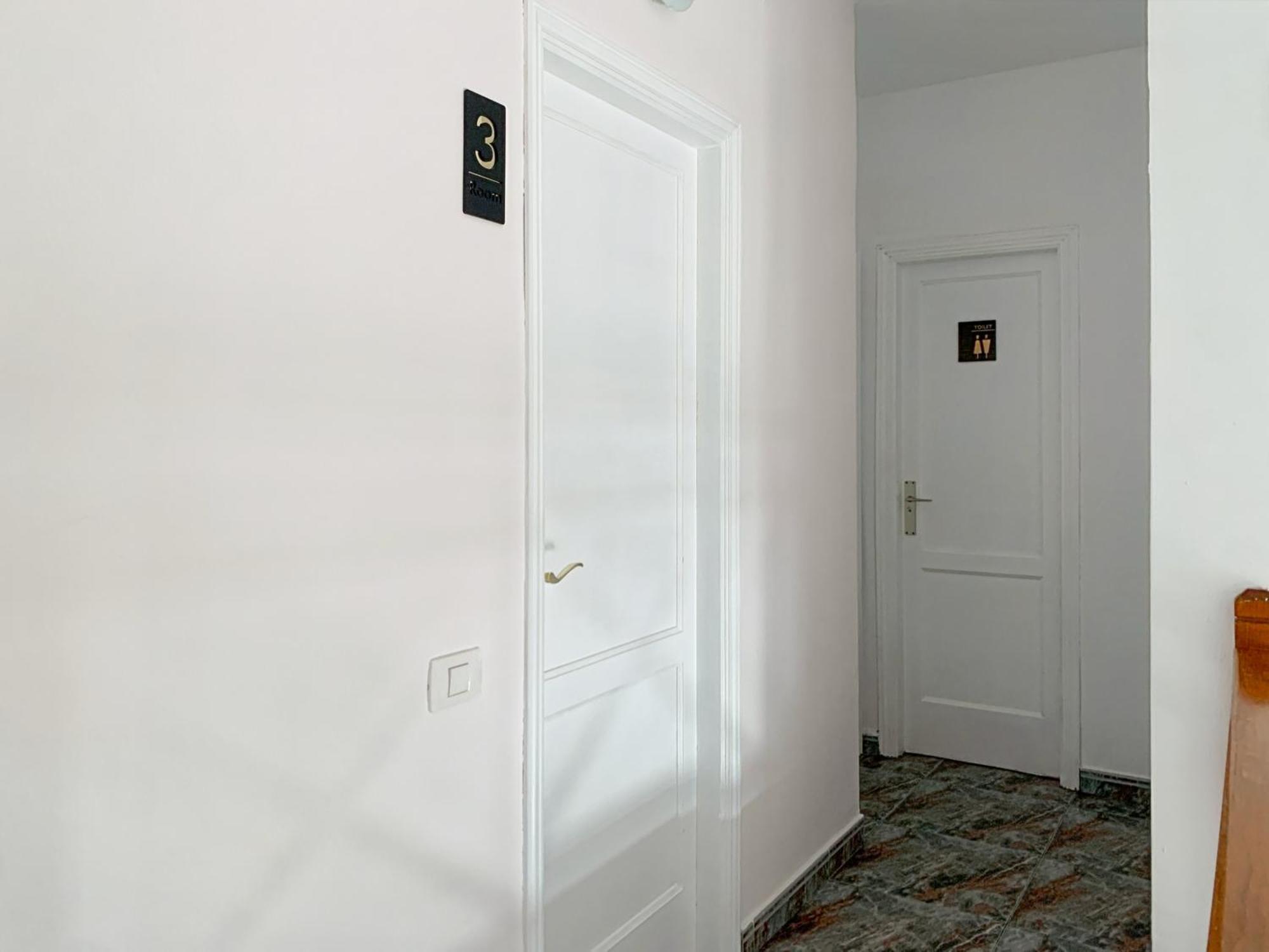 Habitaciones Privadas Cerca De La Playa Y Aeropuerto En Casa Compartida Con Otros Huespedes Playa Honda  Exteriér fotografie