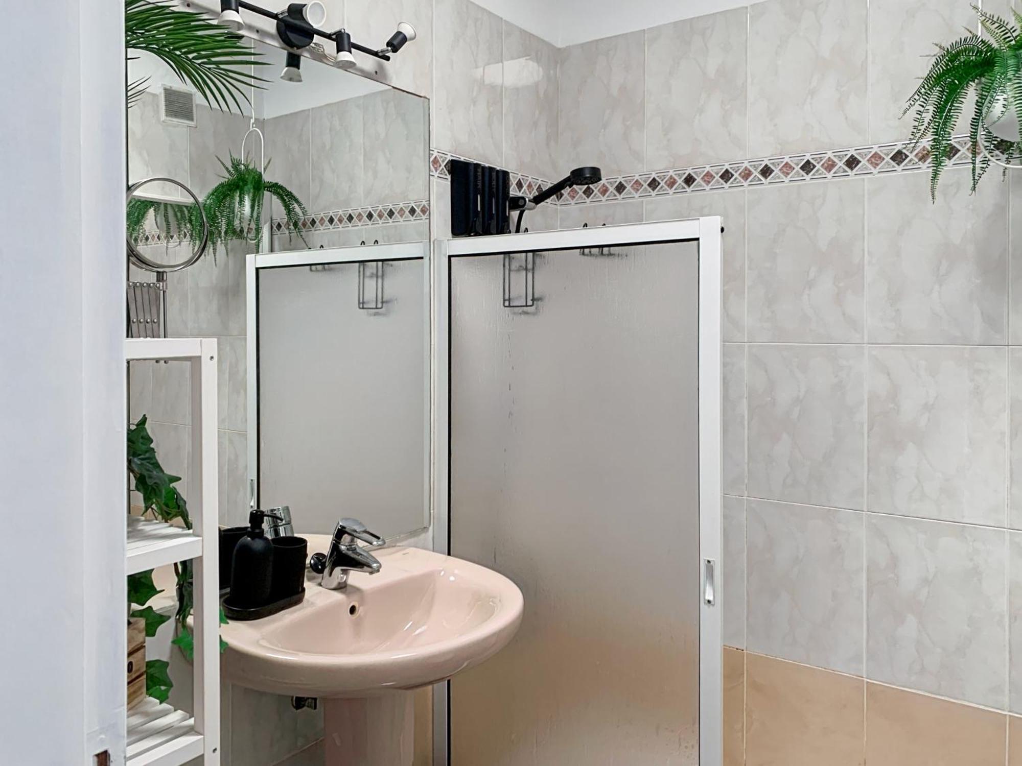 Habitaciones Privadas Cerca De La Playa Y Aeropuerto En Casa Compartida Con Otros Huespedes Playa Honda  Exteriér fotografie