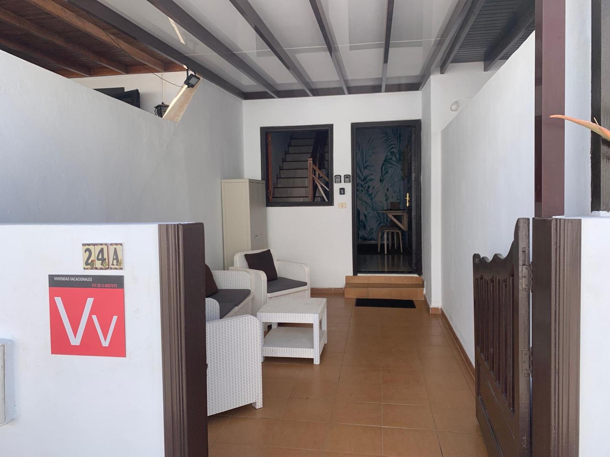 Habitaciones Privadas Cerca De La Playa Y Aeropuerto En Casa Compartida Con Otros Huespedes Playa Honda  Exteriér fotografie